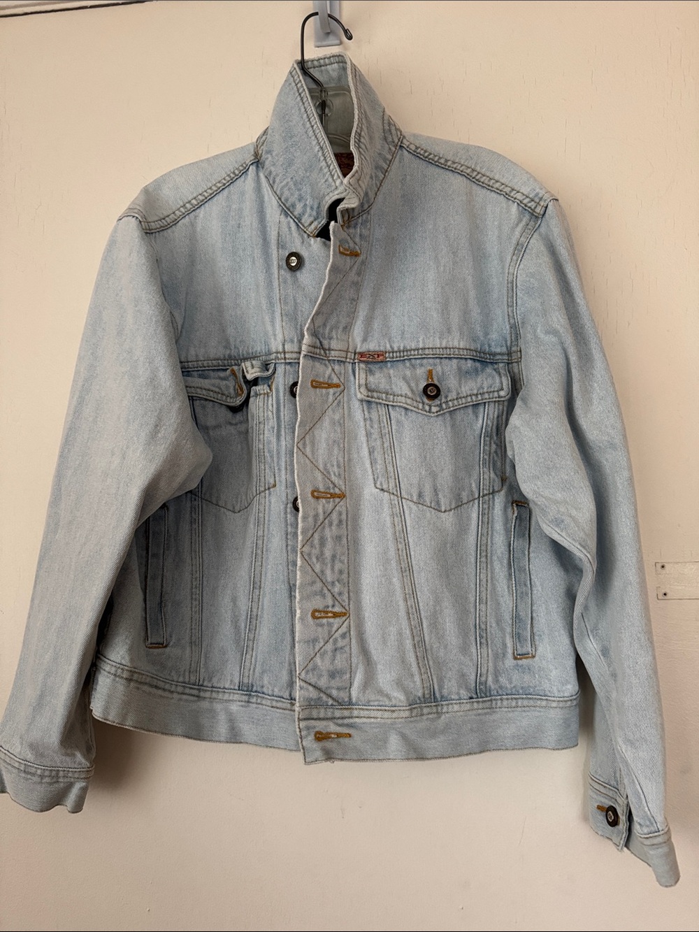 Light Wash Denim Jacket - by Express. Classic Style that never outdated. Size S - Picture 8 of 9